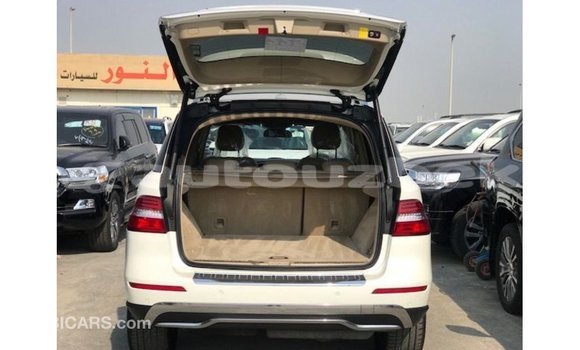 Buy Import Mercedes-Benz 190 White Car in Import - Dubai in Andijon Buy Import Mercedes-Benz 190 White Car in Import - Dubai in Andijon