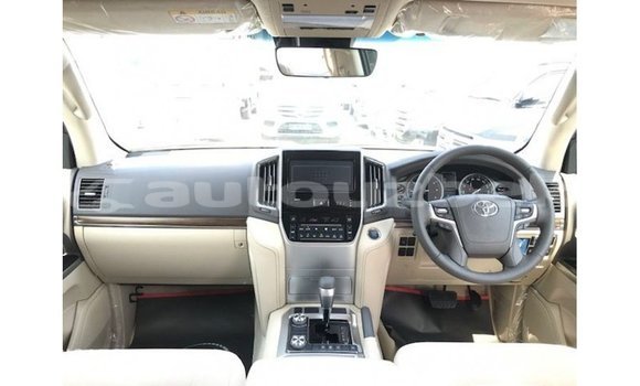 Buy Import Toyota Land Cruiser White Car in Import - Dubai in Andijon Buy Import Toyota Land Cruiser White Car in Import - Dubai in Andijon