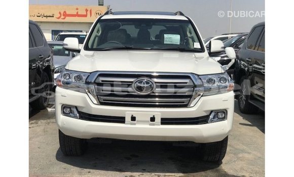 Buy Import Toyota Land Cruiser White Car in Import - Dubai in Andijon Buy Import Toyota Land Cruiser White Car in Import - Dubai in Andijon