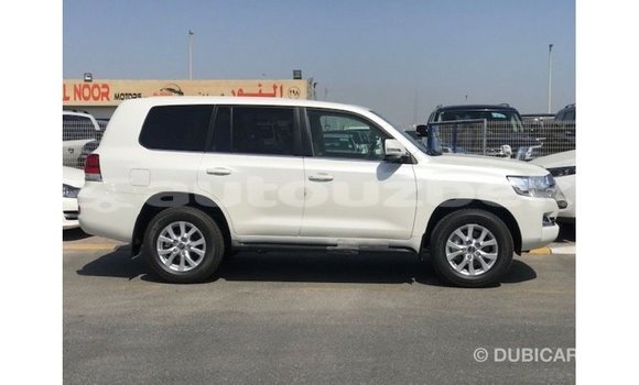Buy Import Toyota Land Cruiser White Car in Import - Dubai in Andijon Buy Import Toyota Land Cruiser White Car in Import - Dubai in Andijon