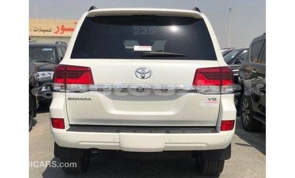 Buy Import Toyota Land Cruiser White Car in Import - Dubai in Andijon Buy Import Toyota Land Cruiser White Car in Import - Dubai in Andijon