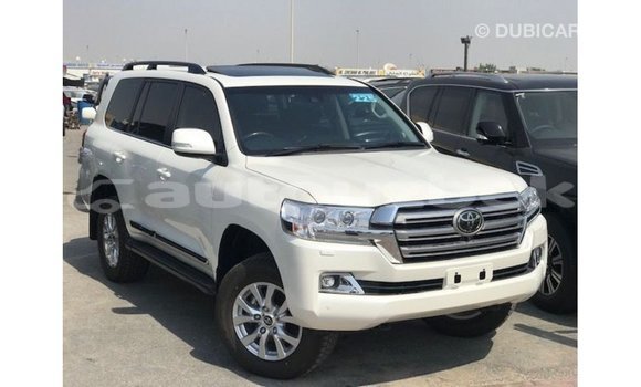 Buy Import Toyota Land Cruiser White Car in Import - Dubai in Andijon Buy Import Toyota Land Cruiser White Car in Import - Dubai in Andijon