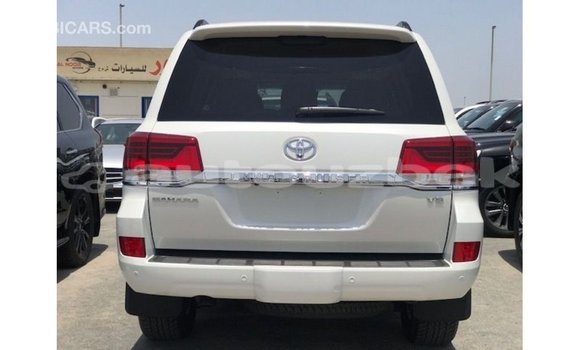Buy Import Toyota Land Cruiser White Car in Import - Dubai in Andijon Buy Import Toyota Land Cruiser White Car in Import - Dubai in Andijon