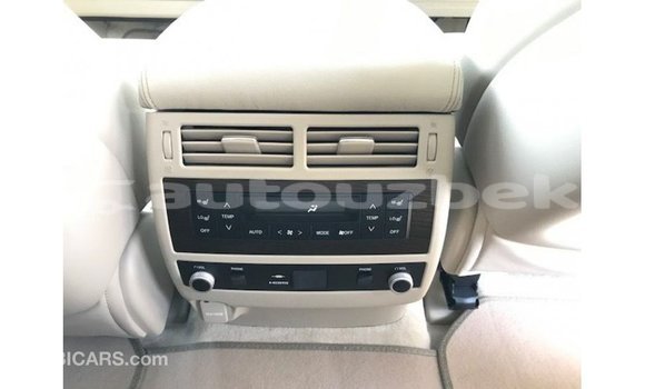 Buy Import Toyota Land Cruiser White Car in Import - Dubai in Andijon Buy Import Toyota Land Cruiser White Car in Import - Dubai in Andijon