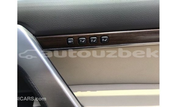 Buy Import Toyota Land Cruiser White Car in Import - Dubai in Andijon Buy Import Toyota Land Cruiser White Car in Import - Dubai in Andijon