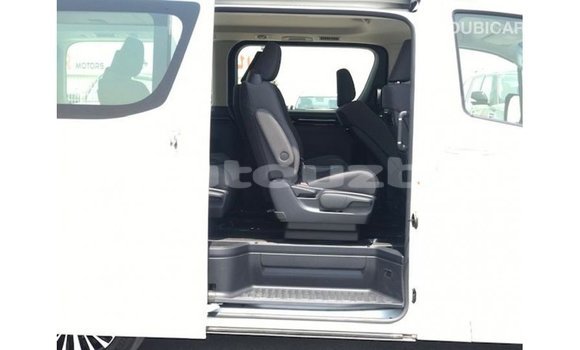 Buy Import Toyota Granvia White Car in Import - Dubai in Andijon Buy Import Toyota Granvia White Car in Import - Dubai in Andijon
