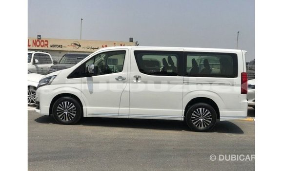 Buy Import Toyota Granvia White Car in Import - Dubai in Andijon Buy Import Toyota Granvia White Car in Import - Dubai in Andijon