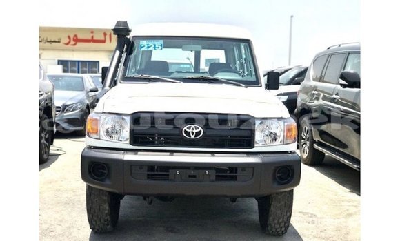 Buy Import Toyota Land Cruiser White Car in Import - Dubai in Andijon Buy Import Toyota Land Cruiser White Car in Import - Dubai in Andijon