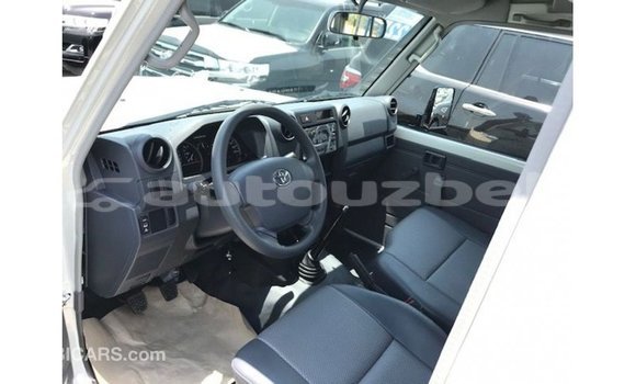 Buy Import Toyota Land Cruiser White Car in Import - Dubai in Andijon Buy Import Toyota Land Cruiser White Car in Import - Dubai in Andijon