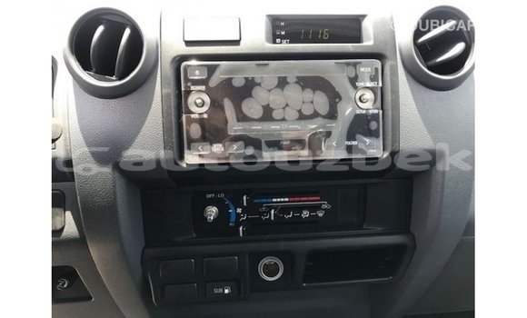 Buy Import Toyota Land Cruiser White Car in Import - Dubai in Andijon Buy Import Toyota Land Cruiser White Car in Import - Dubai in Andijon