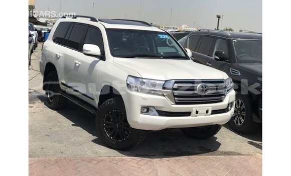 Buy Import Toyota Land Cruiser White Car in Import - Dubai in Andijon Buy Import Toyota Land Cruiser White Car in Import - Dubai in Andijon