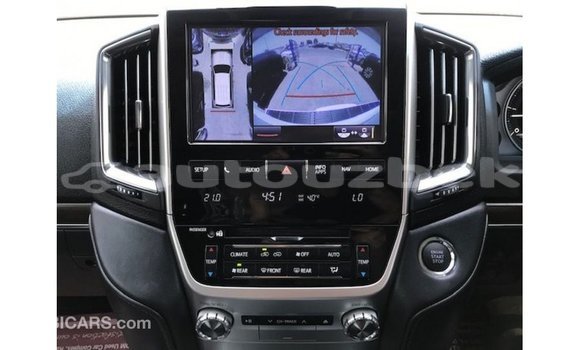 Buy Import Toyota Land Cruiser White Car in Import - Dubai in Andijon Buy Import Toyota Land Cruiser White Car in Import - Dubai in Andijon