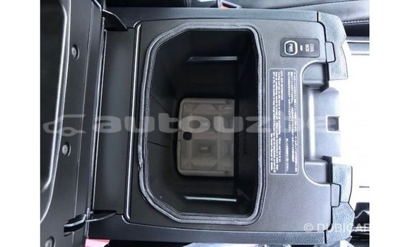 Buy Import Toyota Land Cruiser White Car in Import - Dubai in Andijon Buy Import Toyota Land Cruiser White Car in Import - Dubai in Andijon