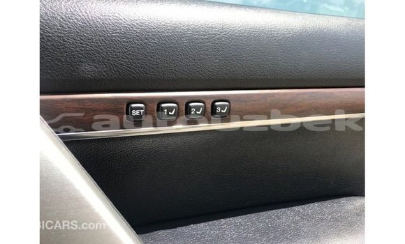 Buy Import Toyota Land Cruiser White Car in Import - Dubai in Andijon Buy Import Toyota Land Cruiser White Car in Import - Dubai in Andijon