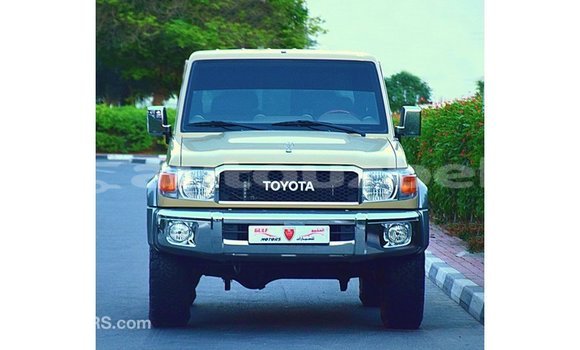 Buy Import Toyota Land Cruiser Beige Car in Import - Dubai in Andijon Buy Import Toyota Land Cruiser Beige Car in Import - Dubai in Andijon