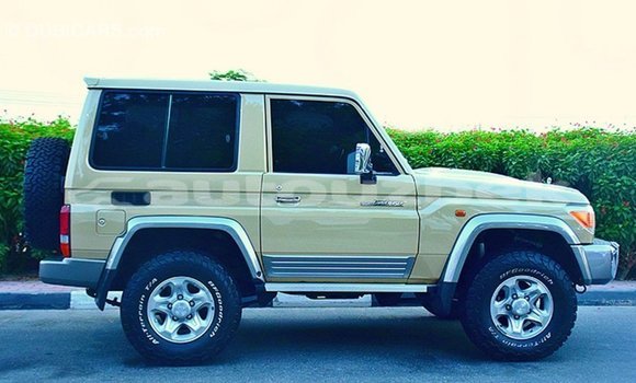 Buy Import Toyota Land Cruiser Beige Car in Import - Dubai in Andijon Buy Import Toyota Land Cruiser Beige Car in Import - Dubai in Andijon