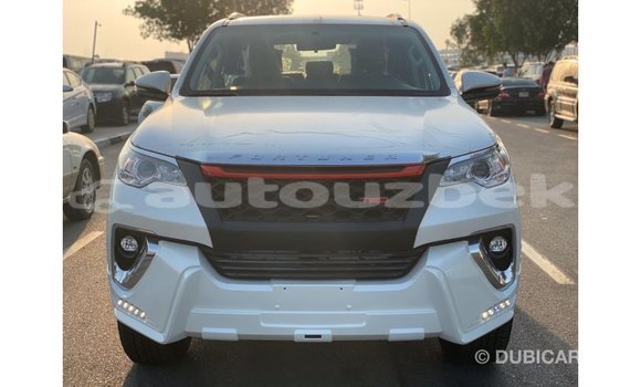 Buy Import Toyota Fortuner White Car in Import - Dubai in Andijon Buy Import Toyota Fortuner White Car in Import - Dubai in Andijon