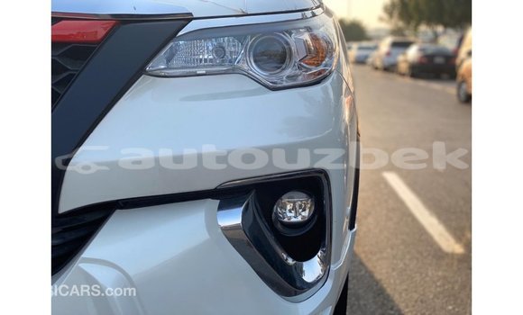 Buy Import Toyota Fortuner White Car in Import - Dubai in Andijon Buy Import Toyota Fortuner White Car in Import - Dubai in Andijon