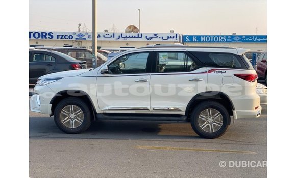 Buy Import Toyota Fortuner White Car in Import - Dubai in Andijon Buy Import Toyota Fortuner White Car in Import - Dubai in Andijon