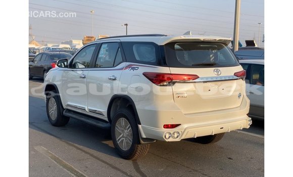 Buy Import Toyota Fortuner White Car in Import - Dubai in Andijon Buy Import Toyota Fortuner White Car in Import - Dubai in Andijon