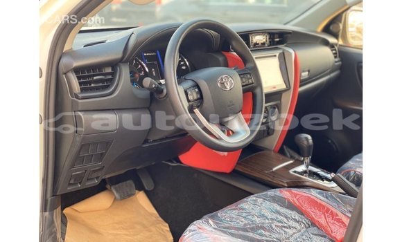 Buy Import Toyota Fortuner White Car in Import - Dubai in Andijon Buy Import Toyota Fortuner White Car in Import - Dubai in Andijon