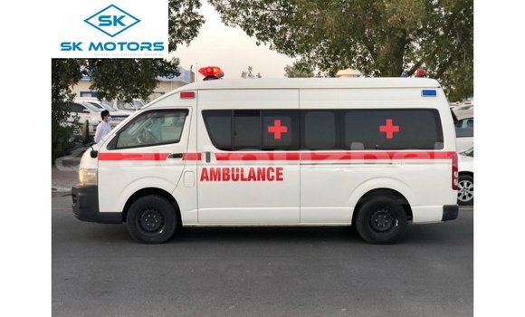 Buy Import Toyota Hiace White Car in Import - Dubai in Andijon