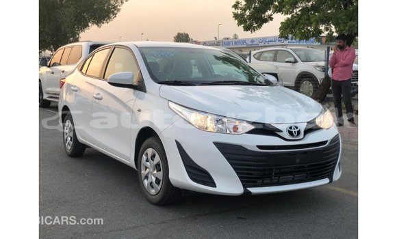 Buy Import Toyota Yaris White Car in Import - Dubai in Andijon Buy Import Toyota Yaris White Car in Import - Dubai in Andijon