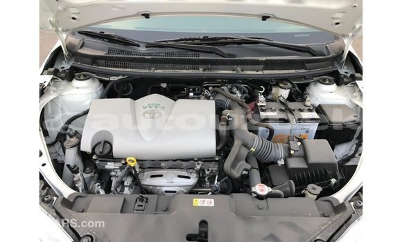 Buy Import Toyota Yaris White Car in Import - Dubai in Andijon Buy Import Toyota Yaris White Car in Import - Dubai in Andijon