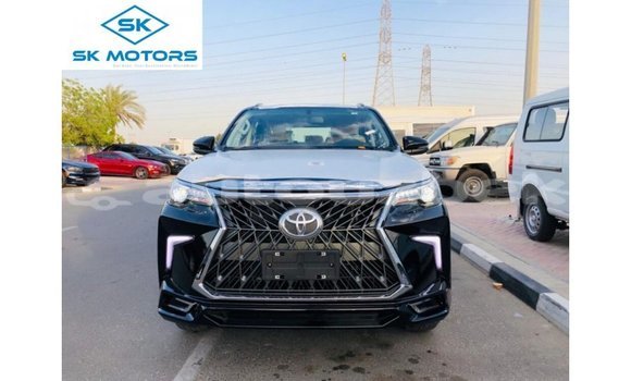 Buy Import Toyota Fortuner Black Car in Import - Dubai in Andijon