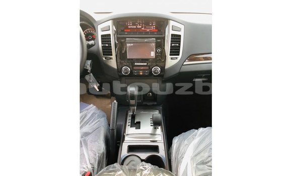 Buy Import Mitsubishi Pajero Black Car in Import - Dubai in Andijon Buy Import Mitsubishi Pajero Black Car in Import - Dubai in Andijon