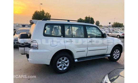 Buy Import Mitsubishi Pajero White Car in Import - Dubai in Andijon Buy Import Mitsubishi Pajero White Car in Import - Dubai in Andijon