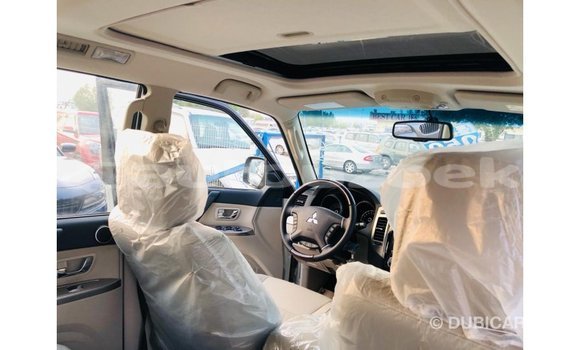 Buy Import Mitsubishi Pajero White Car in Import - Dubai in Andijon Buy Import Mitsubishi Pajero White Car in Import - Dubai in Andijon