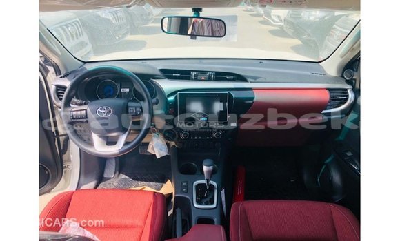 Buy Import Toyota Hilux White Car in Import - Dubai in Andijon Buy Import Toyota Hilux White Car in Import - Dubai in Andijon