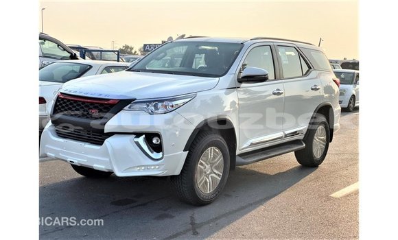 Buy Import Toyota Fortuner White Car in Import - Dubai in Andijon Buy Import Toyota Fortuner White Car in Import - Dubai in Andijon