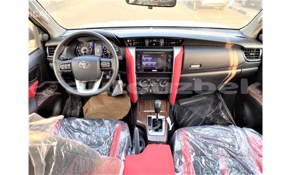 Buy Import Toyota Fortuner White Car in Import - Dubai in Andijon Buy Import Toyota Fortuner White Car in Import - Dubai in Andijon