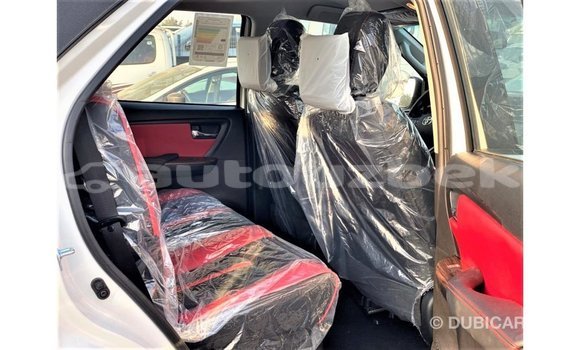 Buy Import Toyota Fortuner White Car in Import - Dubai in Andijon Buy Import Toyota Fortuner White Car in Import - Dubai in Andijon