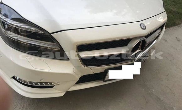 Buy Used Mercedes-Benz CLS-klasse White Car in Tashkent in Toskent Buy Used Mercedes-Benz CLS-klasse White Car in Tashkent in Toskent