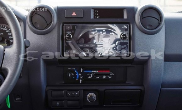 Buy Import Toyota Land Cruiser White Car in Import - Dubai in Andijon Buy Import Toyota Land Cruiser White Car in Import - Dubai in Andijon