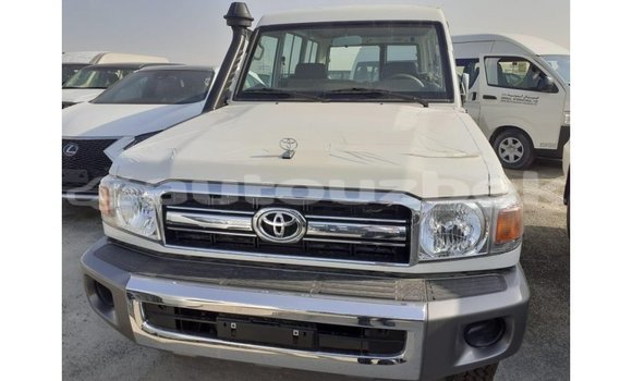 Buy Import Toyota Land Cruiser White Car in Import - Dubai in Andijon Buy Import Toyota Land Cruiser White Car in Import - Dubai in Andijon