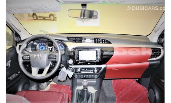 Buy Import Toyota Hilux White Car in Import - Dubai in Andijon Buy Import Toyota Hilux White Car in Import - Dubai in Andijon