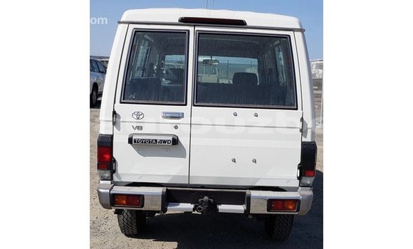 Buy Import Toyota Land Cruiser White Car in Import - Dubai in Andijon Buy Import Toyota Land Cruiser White Car in Import - Dubai in Andijon