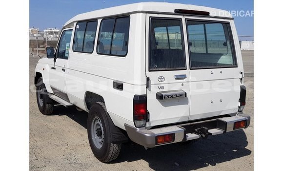 Buy Import Toyota Land Cruiser White Car in Import - Dubai in Andijon Buy Import Toyota Land Cruiser White Car in Import - Dubai in Andijon