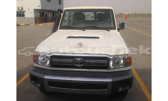 Buy Import Toyota Land Cruiser White Car in Import - Dubai in Andijon Buy Import Toyota Land Cruiser White Car in Import - Dubai in Andijon