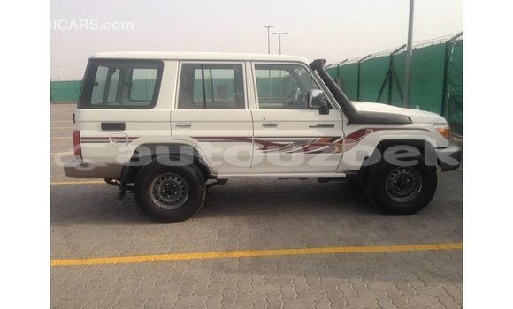 Buy Import Toyota Land Cruiser White Car in Import - Dubai in Andijon Buy Import Toyota Land Cruiser White Car in Import - Dubai in Andijon