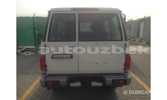 Buy Import Toyota Land Cruiser White Car in Import - Dubai in Andijon Buy Import Toyota Land Cruiser White Car in Import - Dubai in Andijon