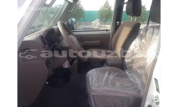 Buy Import Toyota Land Cruiser White Car in Import - Dubai in Andijon Buy Import Toyota Land Cruiser White Car in Import - Dubai in Andijon