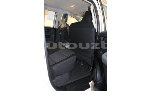 Buy Import Toyota Hilux White Car in Import - Dubai in Andijon Buy Import Toyota Hilux White Car in Import - Dubai in Andijon