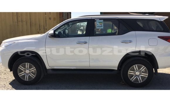 Buy Import Toyota Fortuner White Car in Import - Dubai in Andijon Buy Import Toyota Fortuner White Car in Import - Dubai in Andijon