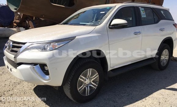 Buy Import Toyota Fortuner White Car in Import - Dubai in Andijon Buy Import Toyota Fortuner White Car in Import - Dubai in Andijon