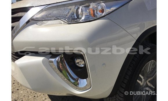Buy Import Toyota Fortuner White Car in Import - Dubai in Andijon Buy Import Toyota Fortuner White Car in Import - Dubai in Andijon